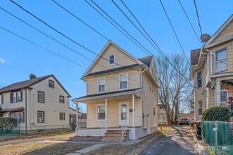 350 Bergen St in Plainfield, NJ - Building Photo - Building Photo