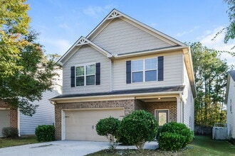 581 Sweet Ashley Way in Loganville, GA - Foto de edificio - Building Photo