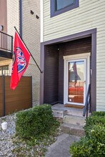 525 E North St in Indianapolis, IN - Foto de edificio - Building Photo