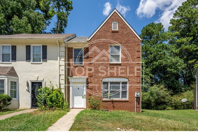 property at 2928 Governors Ct