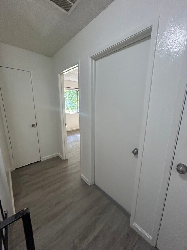 2658 W Fairmont Ave in Fresno, CA - Building Photo - Building Photo