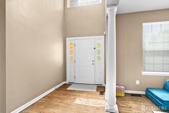 13 Goldstar Dr in Princeton, NJ - Building Photo - Building Photo