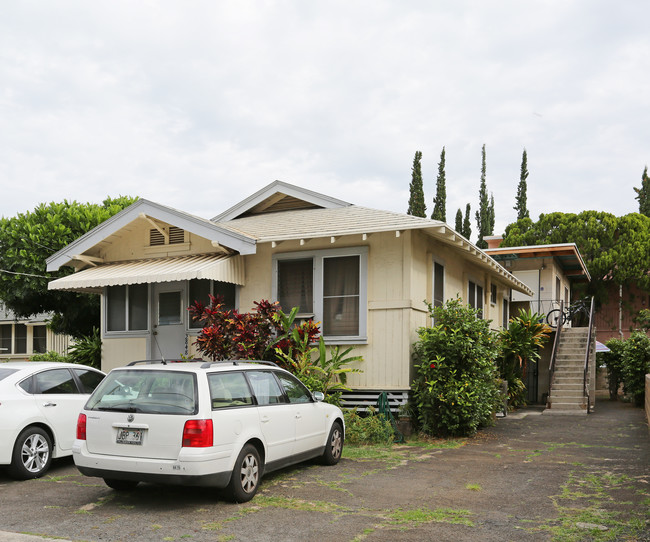 2848 Winam Ave in Honolulu, HI - Building Photo - Building Photo