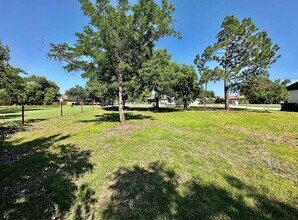 3215 Oakwood Dr in Edmond, OK - Building Photo - Building Photo