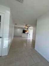 3350 Pinewalk Dr N in Margate, FL - Building Photo - Building Photo