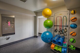 Harbor Tower Apartments in Portsmouth, VA - Foto de edificio - Interior Photo