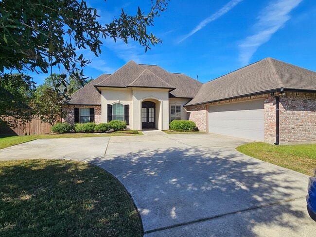 property at 549 English Oak Dr