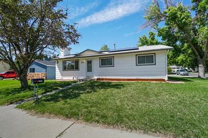 property at 2420 Walnut Ave
