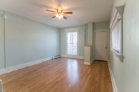 627 Dumbarton Ave photo'