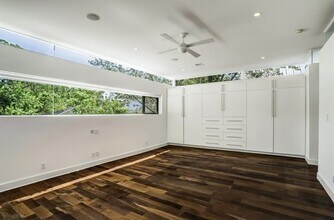 915 Damon Ct in Houston, TX - Building Photo - Building Photo