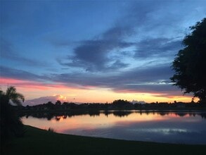 935 Southlakes Way SW, Unit 2 in Vero Beach, FL - Building Photo - Building Photo