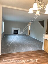 13840 SE 131st Ave in Clackamas, OR - Building Photo - Building Photo