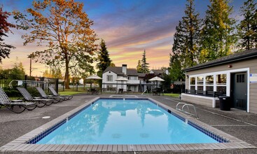 The Marina at Martha Lake in Bothell, WA - Foto de edificio - Building Photo