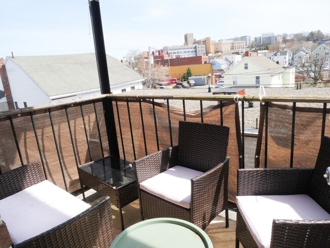 4 Chestnut Hill Ave, Unit 2