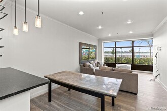 1001 W Jefferson Ave in Detroit, MI - Building Photo - Building Photo