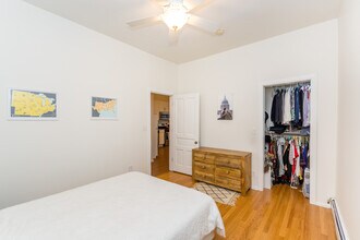 1365 N Leavitt St, Unit 3 in Chicago, IL - Foto de edificio - Building Photo