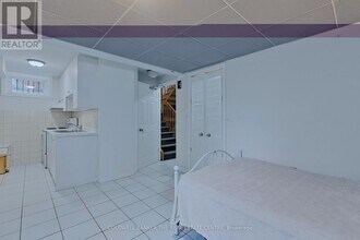148 Rusholme Rd in Toronto, ON - Building Photo - Building Photo