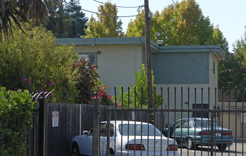 1318 California Ave in San Pablo, CA - Building Photo - Building Photo