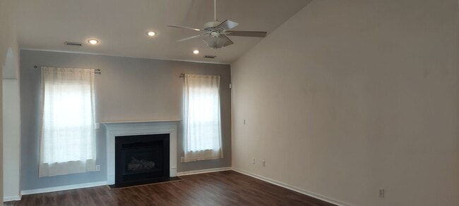 205 Deanes Station Rd in Suffolk, VA - Building Photo - Building Photo