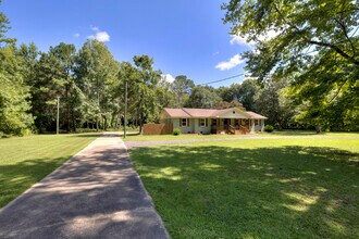 3435 McCrays Mill Rd in Sumter, SC - Building Photo - Building Photo