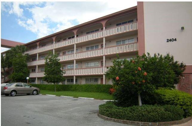 2404 Antigua Cir in Coconut Creek, FL - Building Photo - Building Photo