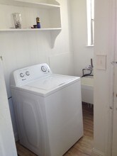 605 E Santa Inez Ave-Unit -1 in San Mateo, CA - Building Photo - Building Photo