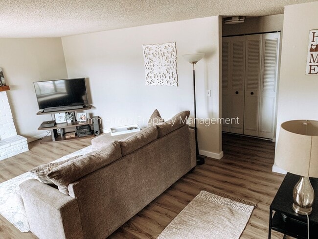 524-526 67th St in Springfield, OR - Building Photo - Building Photo