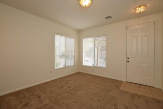 8229 Misty Sage St in Las Vegas, NV - Building Photo - Building Photo