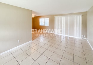 8008 Santillo Dr in Jacksonville, FL - Building Photo - Building Photo