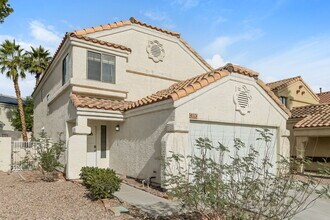 379 Legacy Dr in Henderson, NV - Foto de edificio - Building Photo