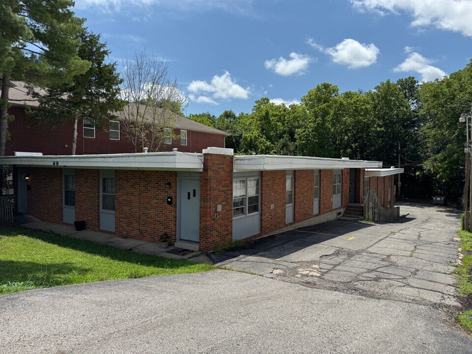 1618 Anthony St in Columbia, MO - Foto de edificio