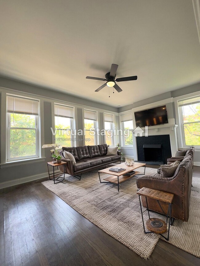 6257 Lakewood