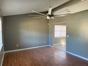 79 Kenny Dr in Hinesville, GA - Foto de edificio - Building Photo