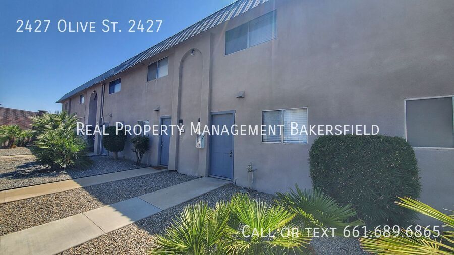 2427 Olive St in Bakersfield, CA - Building Photo