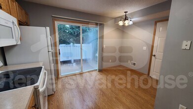 7635 Arboretum Village Ct in Chanhassen, MN - Building Photo - Building Photo