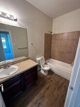 1046-1048 Newcastle Dr in Weatherford, TX - Building Photo - Building Photo