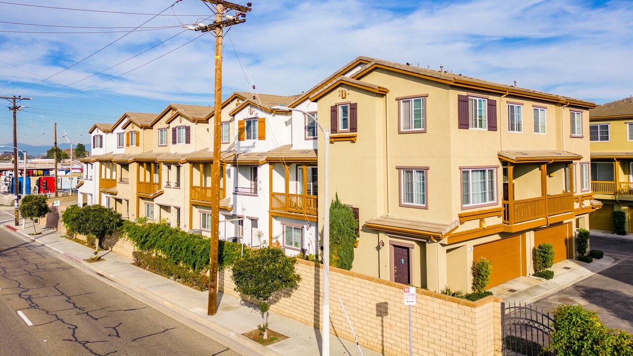 22919 Mariposa Ave in Torrance, CA - Building Photo