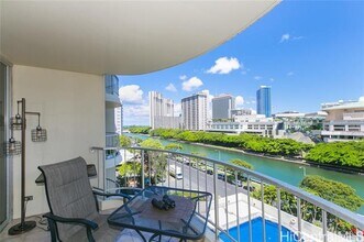1717 Ala Wai Blvd in Honolulu, HI - Building Photo - Building Photo