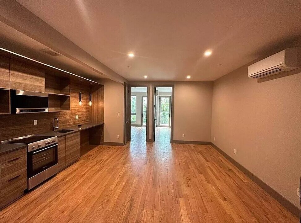 1140 DeKalb Ave, Unit 4B in Brooklyn, NY - Foto de edificio