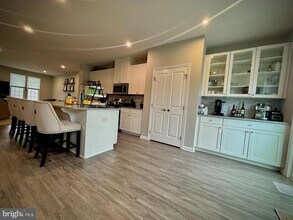 152 Meridian Ln in Washington Township, NJ - Building Photo - Building Photo