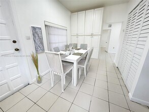 2380 SW 11th St in Miami, FL - Building Photo - Building Photo