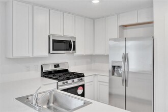 18229 Pontecorvo Ln in New Caney, TX - Building Photo - Building Photo