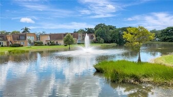 1754 Bald Eagle Dr in Naples, FL - Building Photo