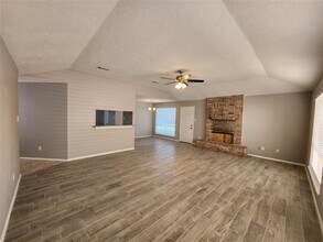 11815 Winter Park St in Houston, TX - Building Photo - Building Photo