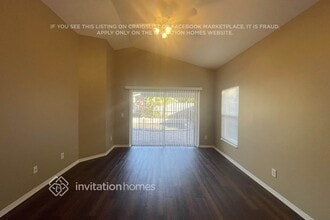 7626 Clovelly Park Pl in Apollo Beach, FL - Foto de edificio - Building Photo