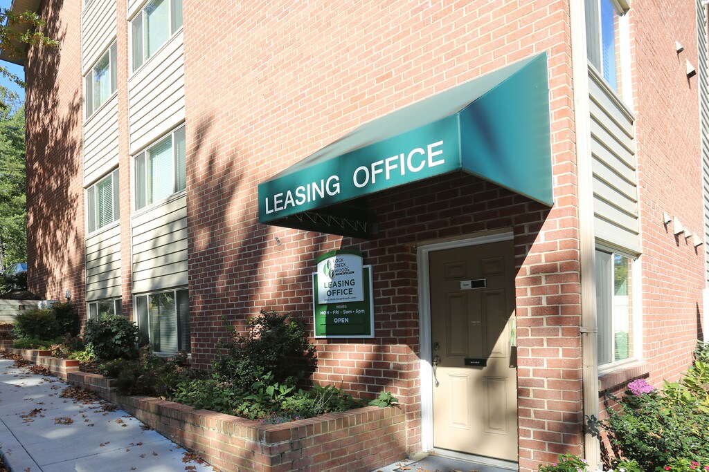 Rock Creek Woods Rockville, MD Apartments