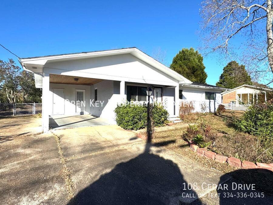 108 Cedar Dr in Enterprise, AL - Building Photo