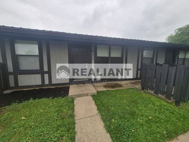 property at 605 Amhurst Dr