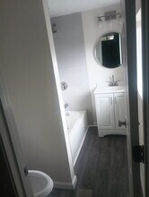 2908 N Roosevelt St in Pensacola, FL - Foto de edificio - Building Photo