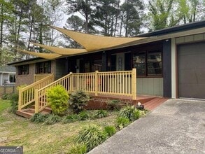 5889 S Fulton Cir NW in Norcross, GA - Foto de edificio - Building Photo